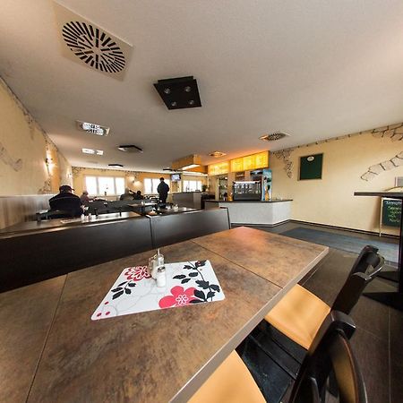 Hollis Rast Hotel Sangerhausen Ngoại thất bức ảnh